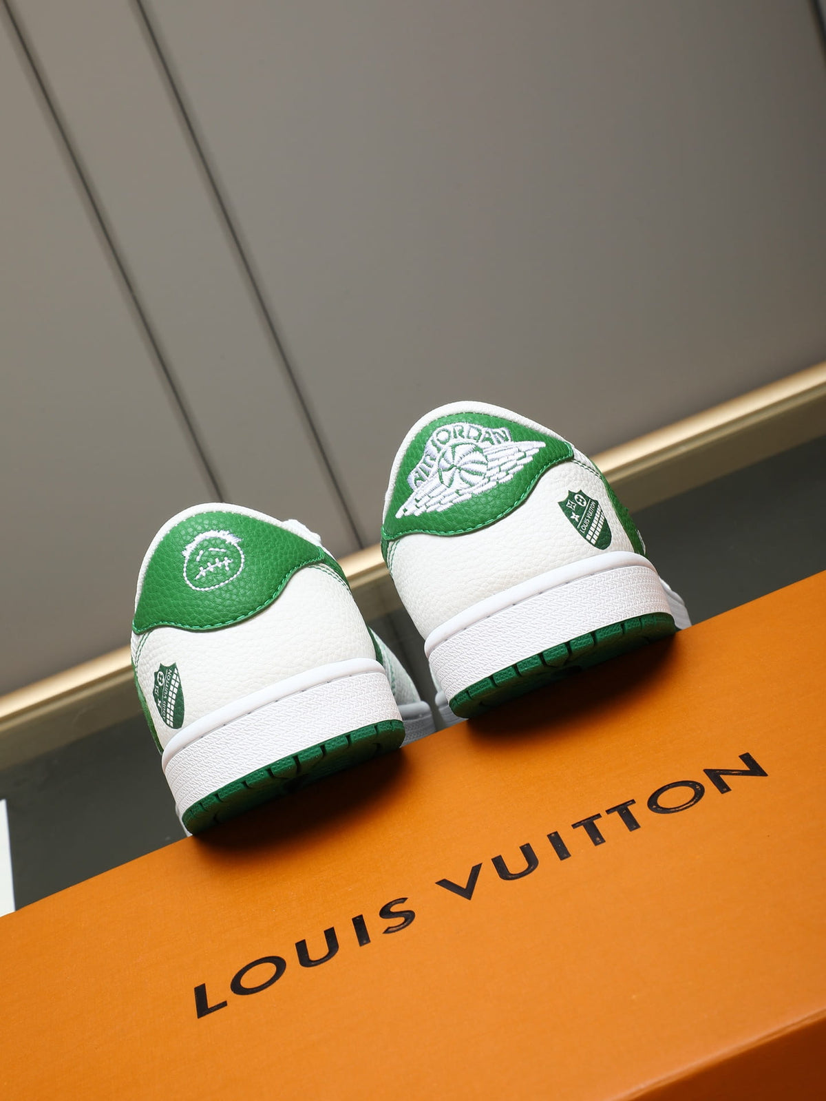 Air Jordan 1 Low Travis Scott x Louis Vuitton Green White Sneaker