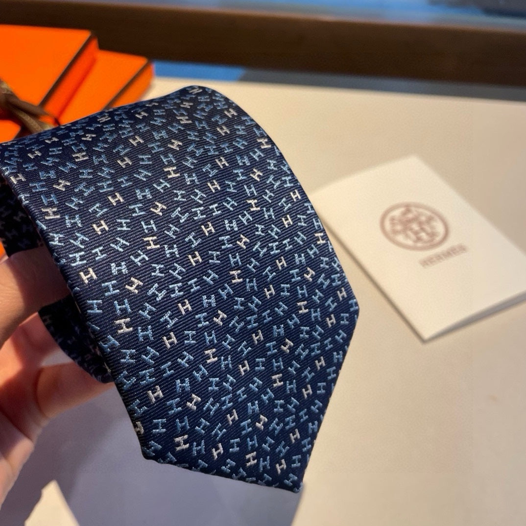 Men’s Navy Blue Silk Tie
