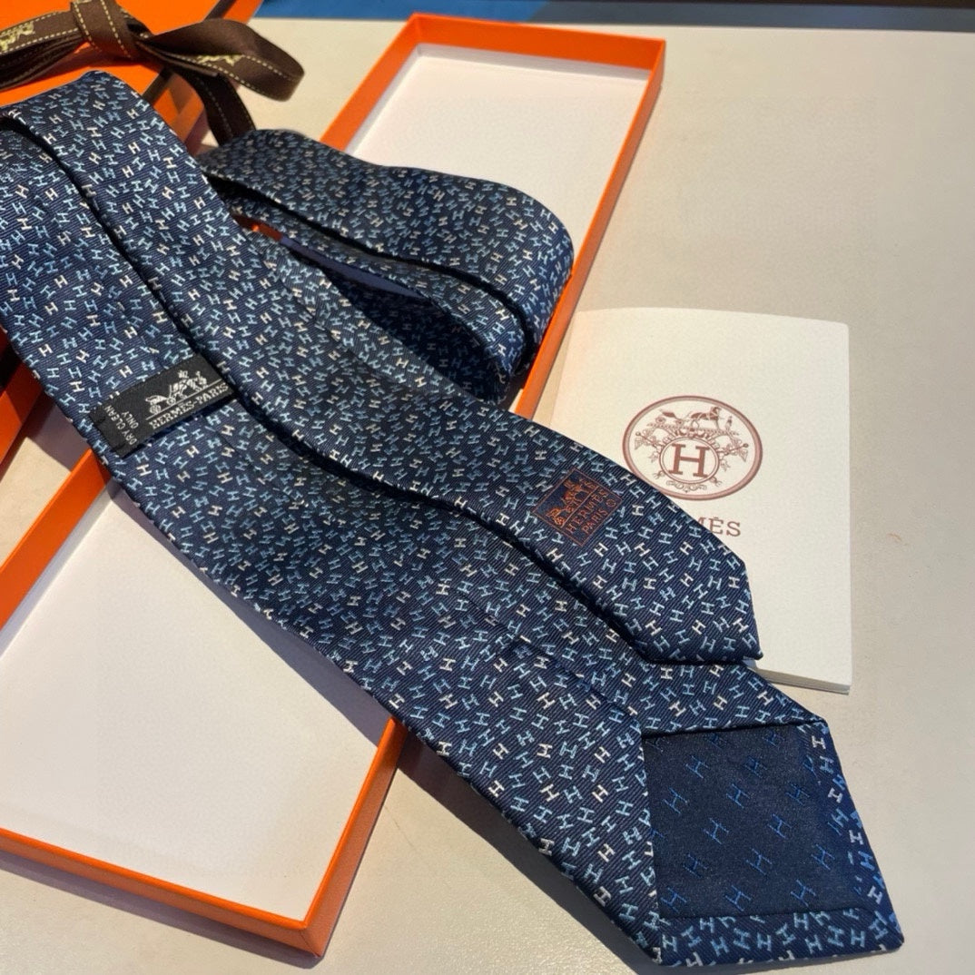 Men’s Navy Blue Silk Tie