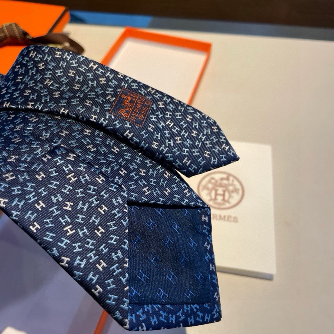 Men’s Navy Blue Silk Tie