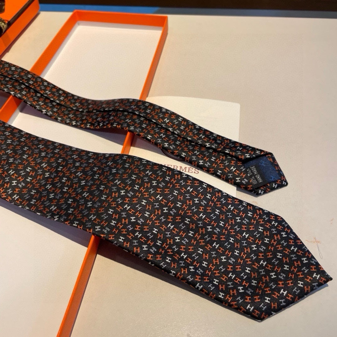 Men’s Dark Navy Silk Tie