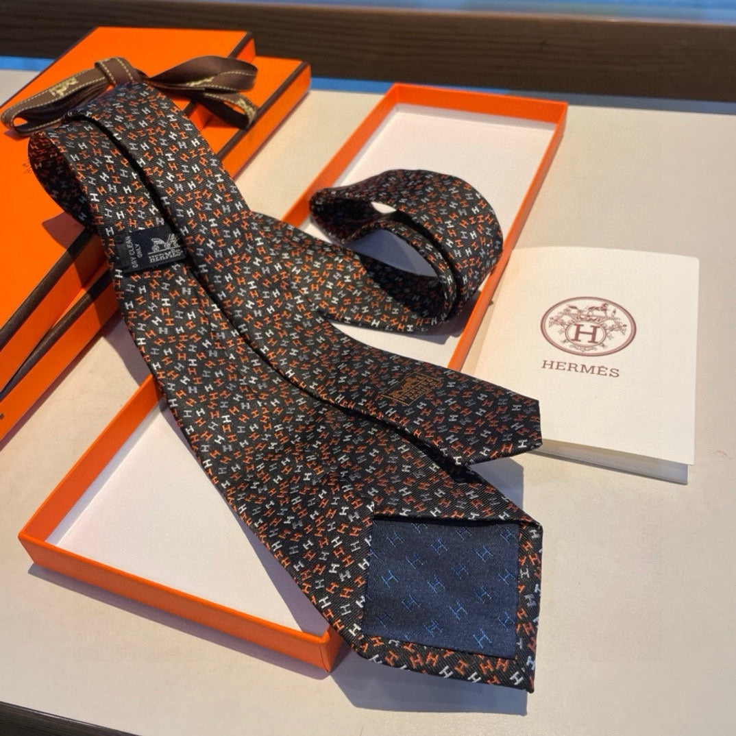Men’s Dark Navy Silk Tie