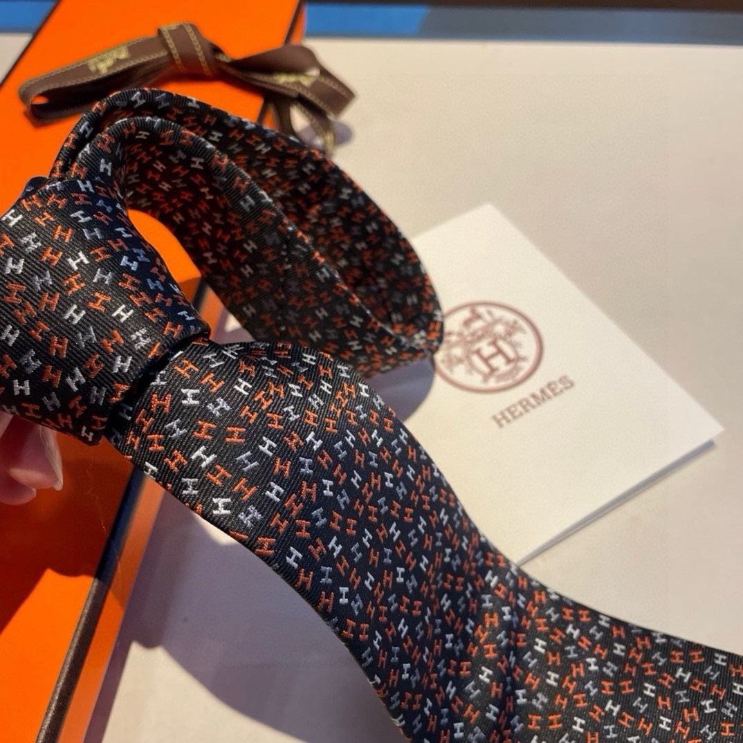 Men’s Dark Navy Silk Tie