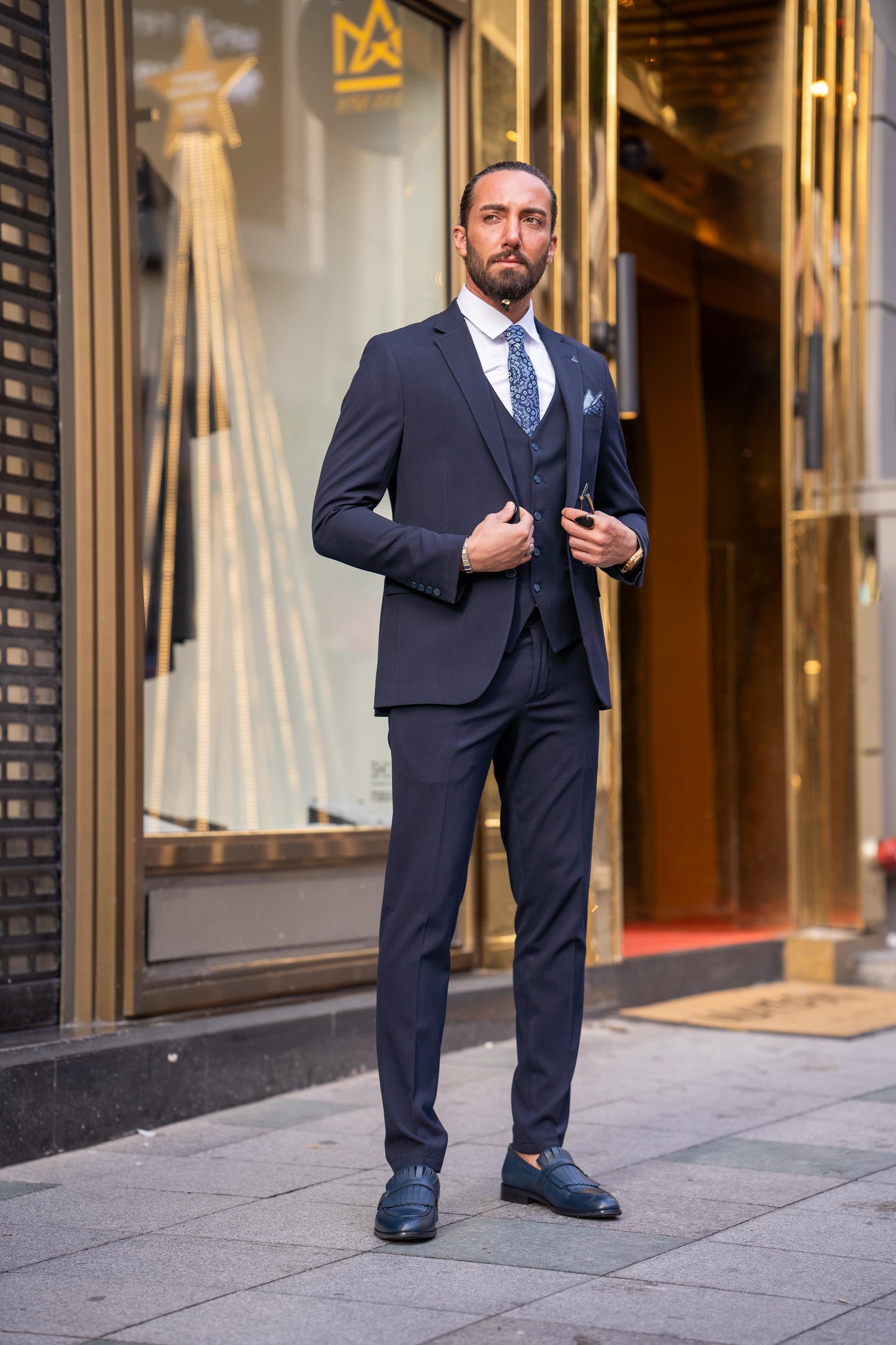 Oceanic Opulence Slim Fit 3-Piece Suit