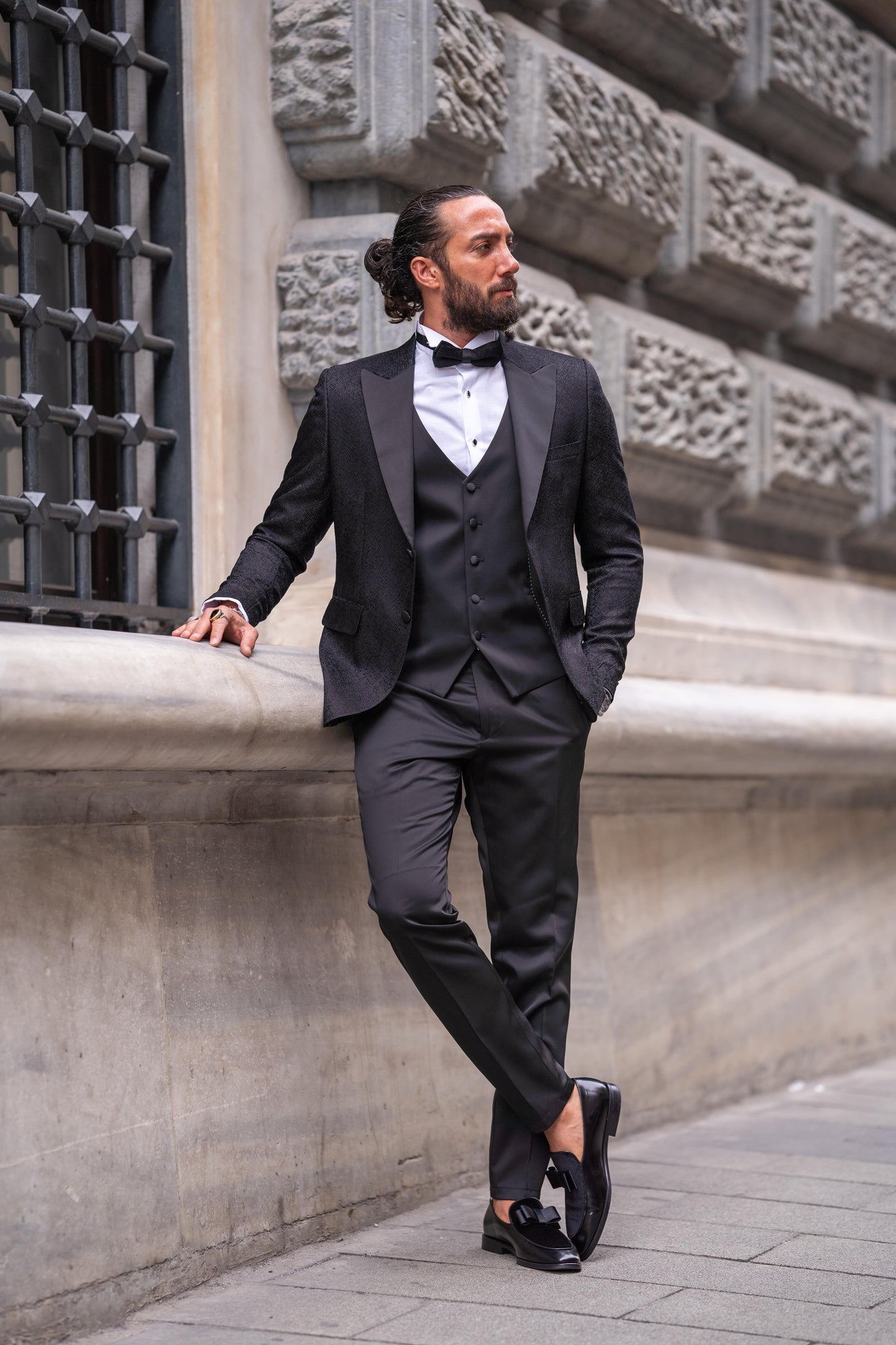 Midnight Satin Collar Tuxedo