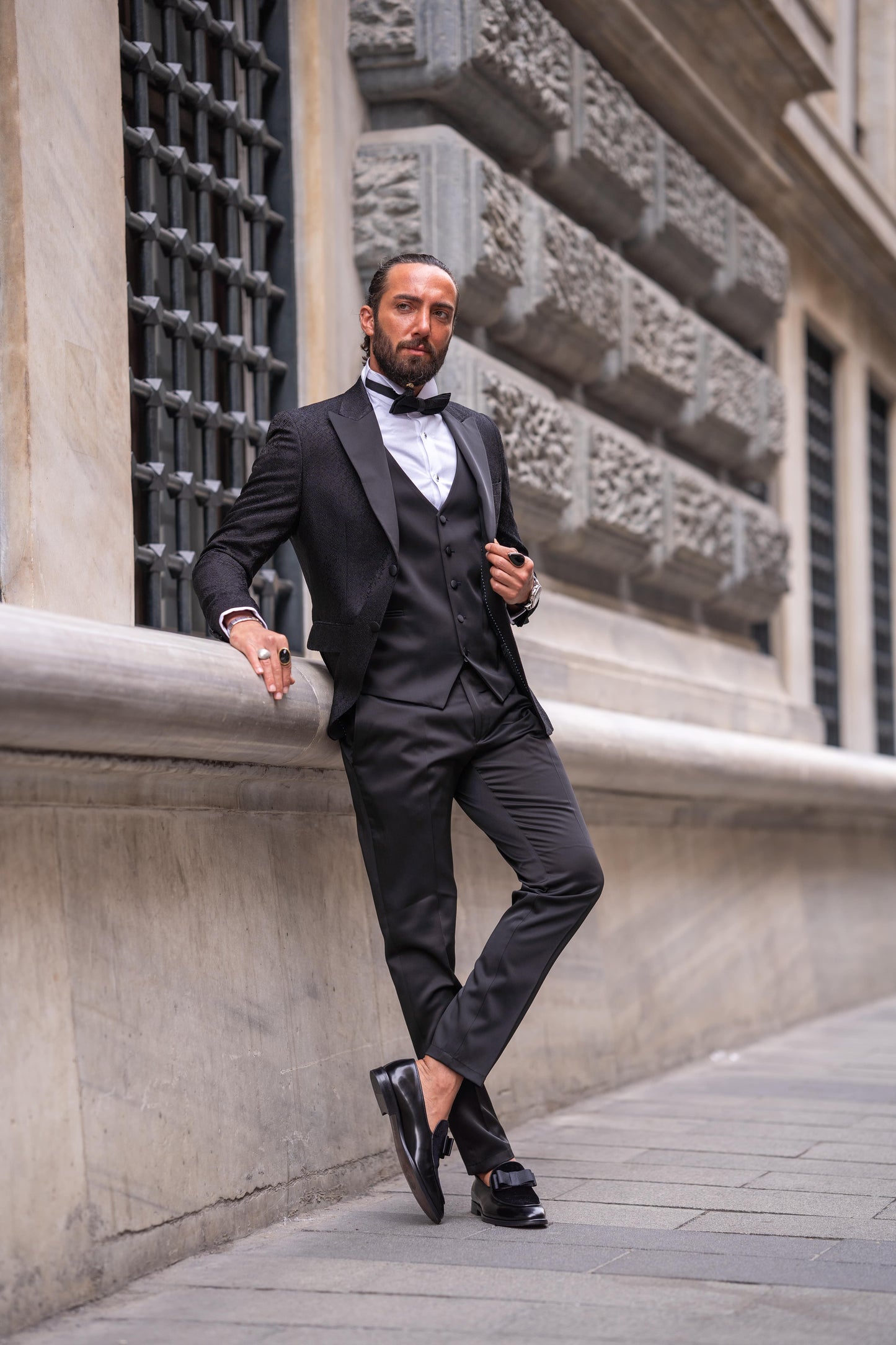 Midnight Satin Collar Tuxedo