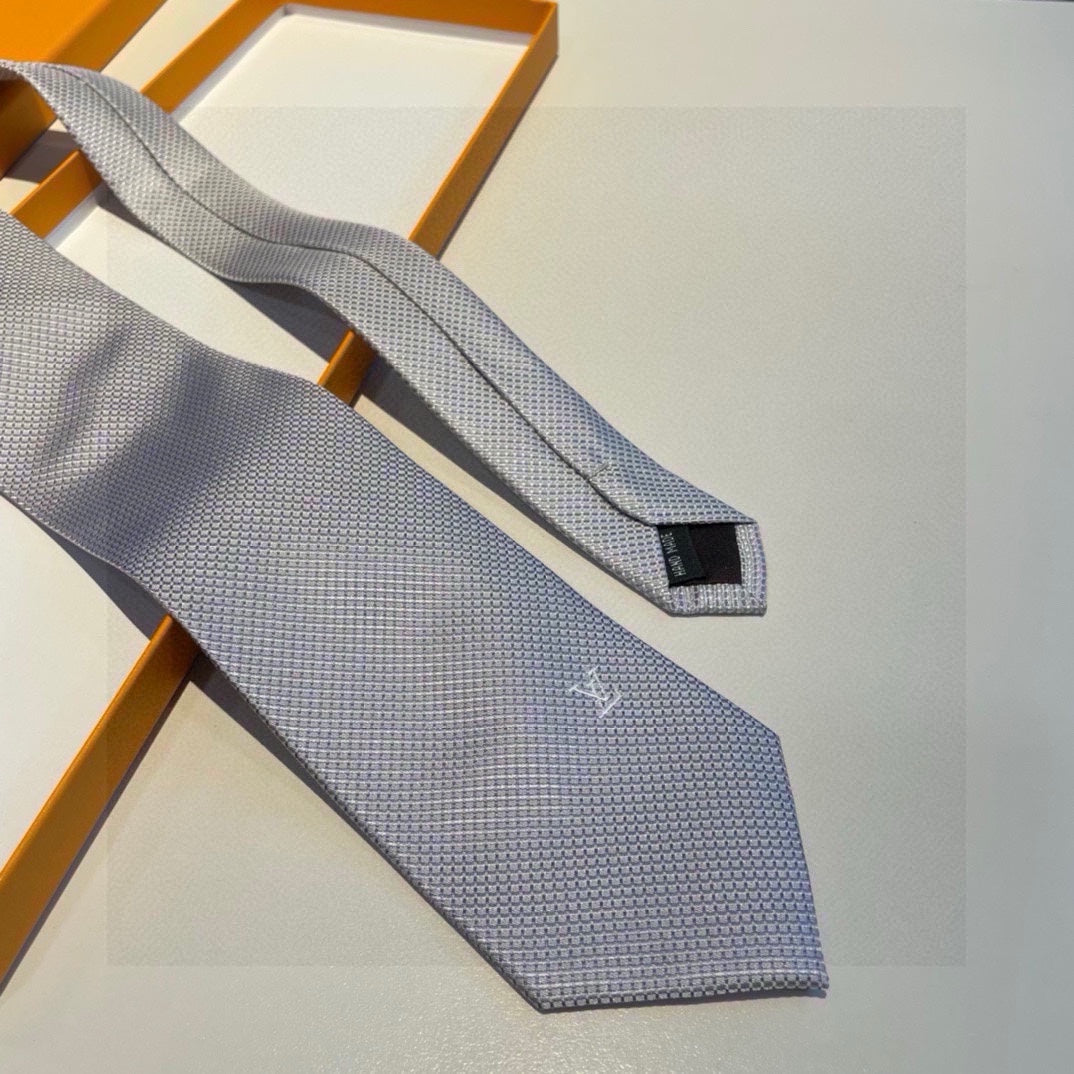 Men’s Platinum Gray Signature Silk Tie