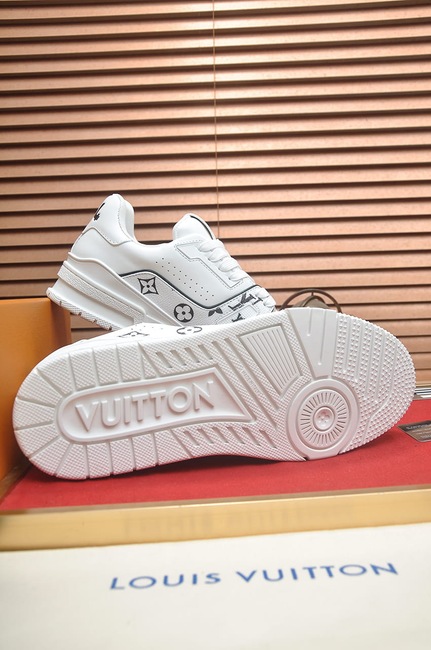 Louis Vuitton LV Trainer Sneakers in White Calf Leather with Black Monogram