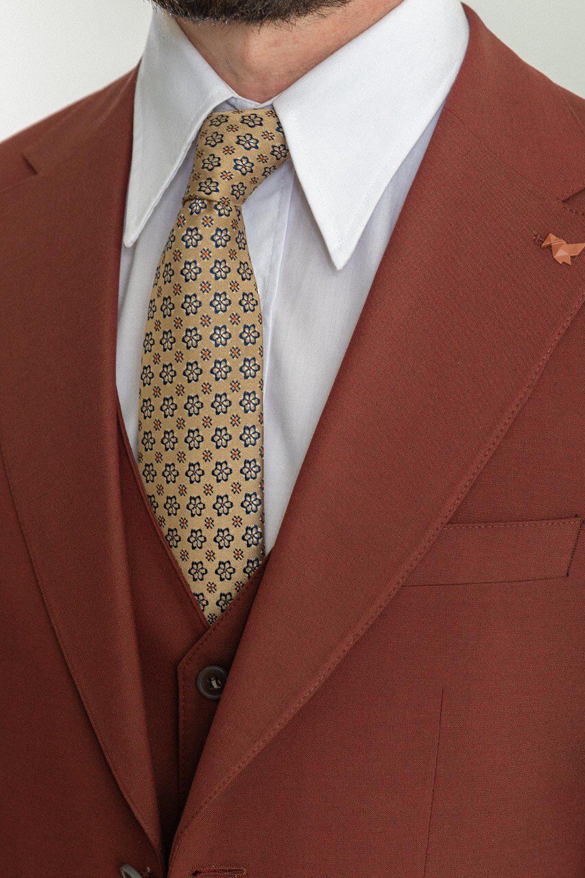 Filbert Brown 3-Piece Suit
