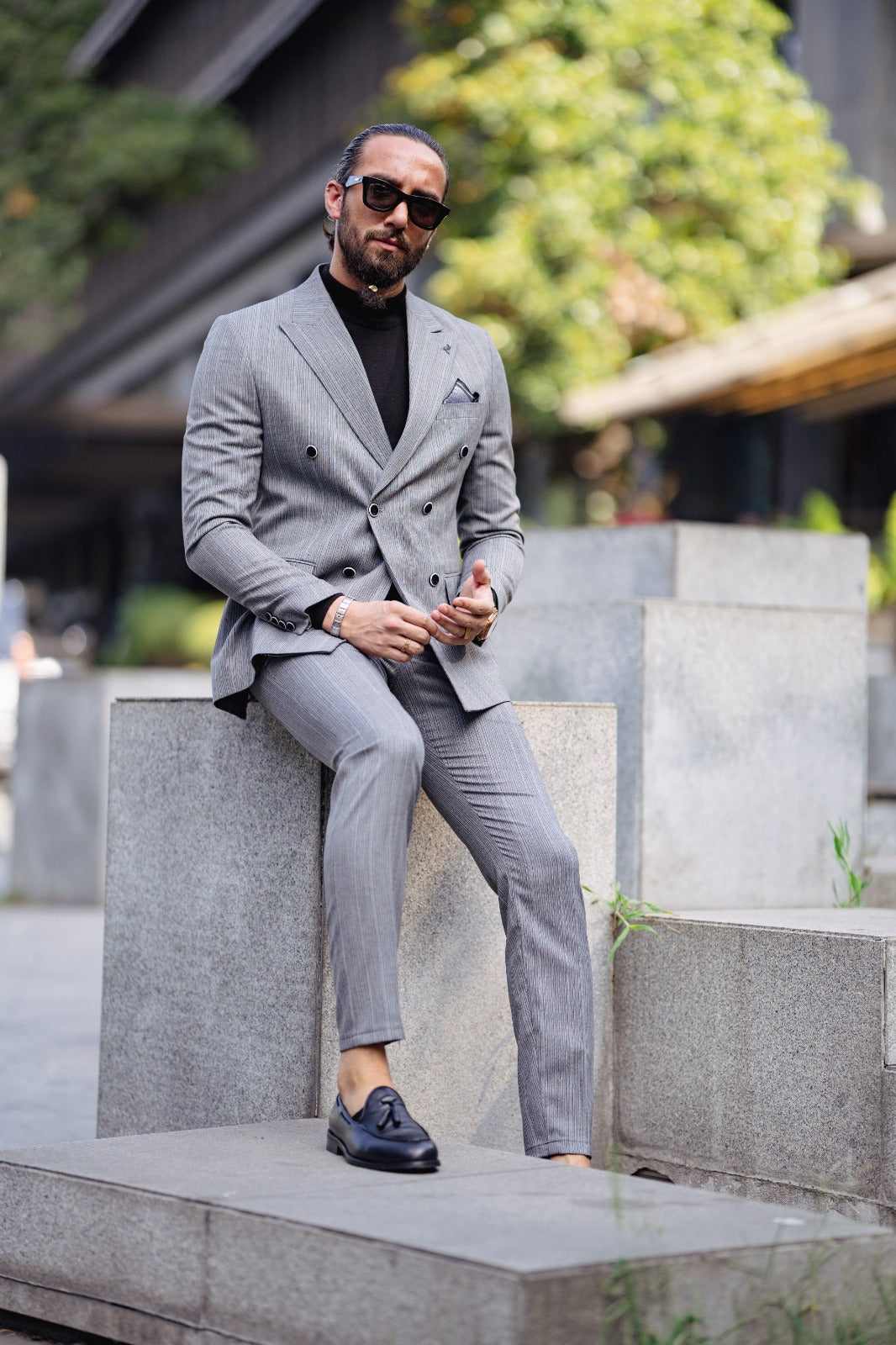 Men's gray double breasted suit in a classic style