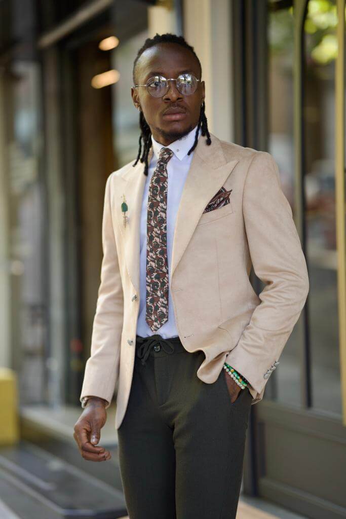 Nubuck blazer in a versatile beige hue
