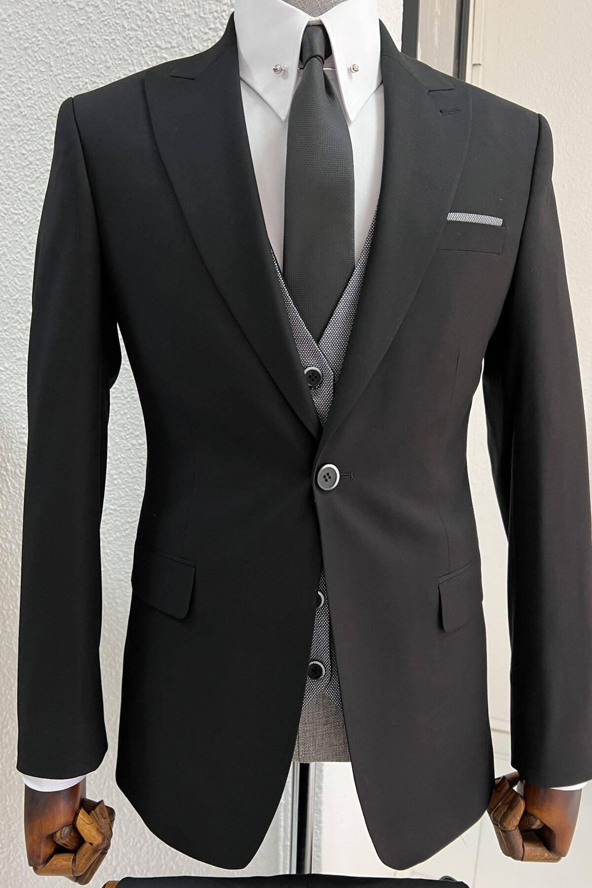 Black and Gray Wool Suit - Look Sharp
