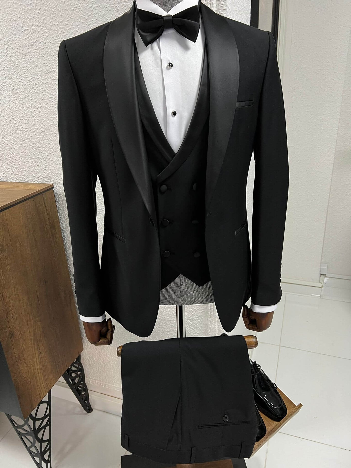 Black Shawl Collar Tuxedo