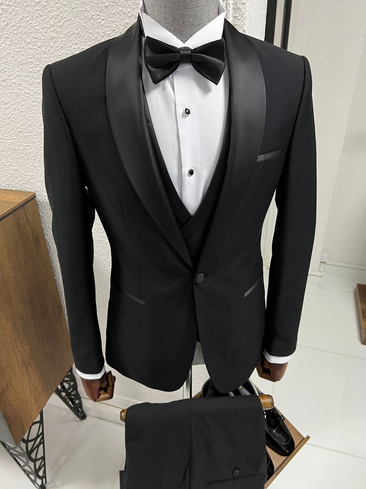 Black Shawl Collar Tuxedo