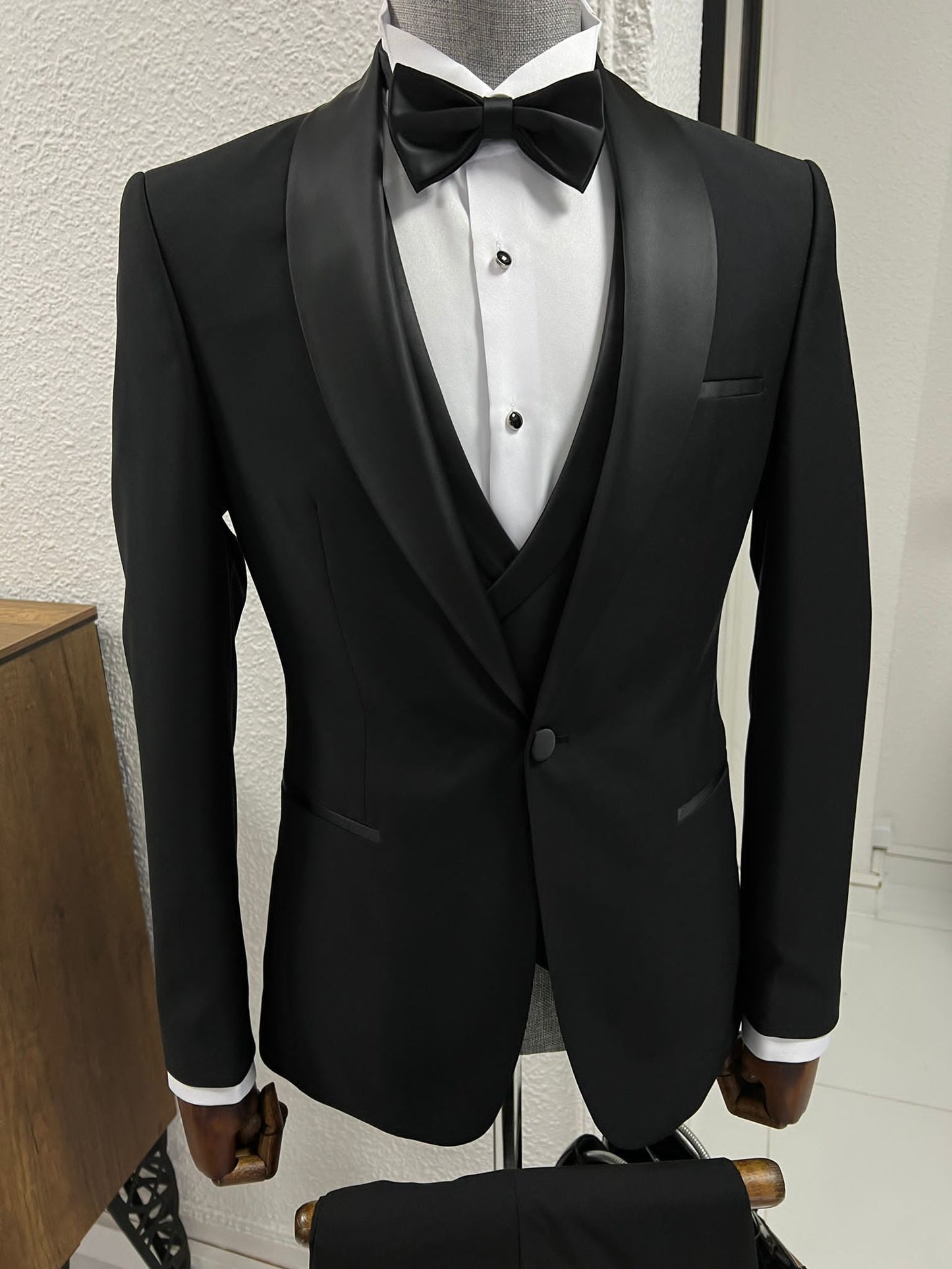 Black Shawl Collar Tuxedo