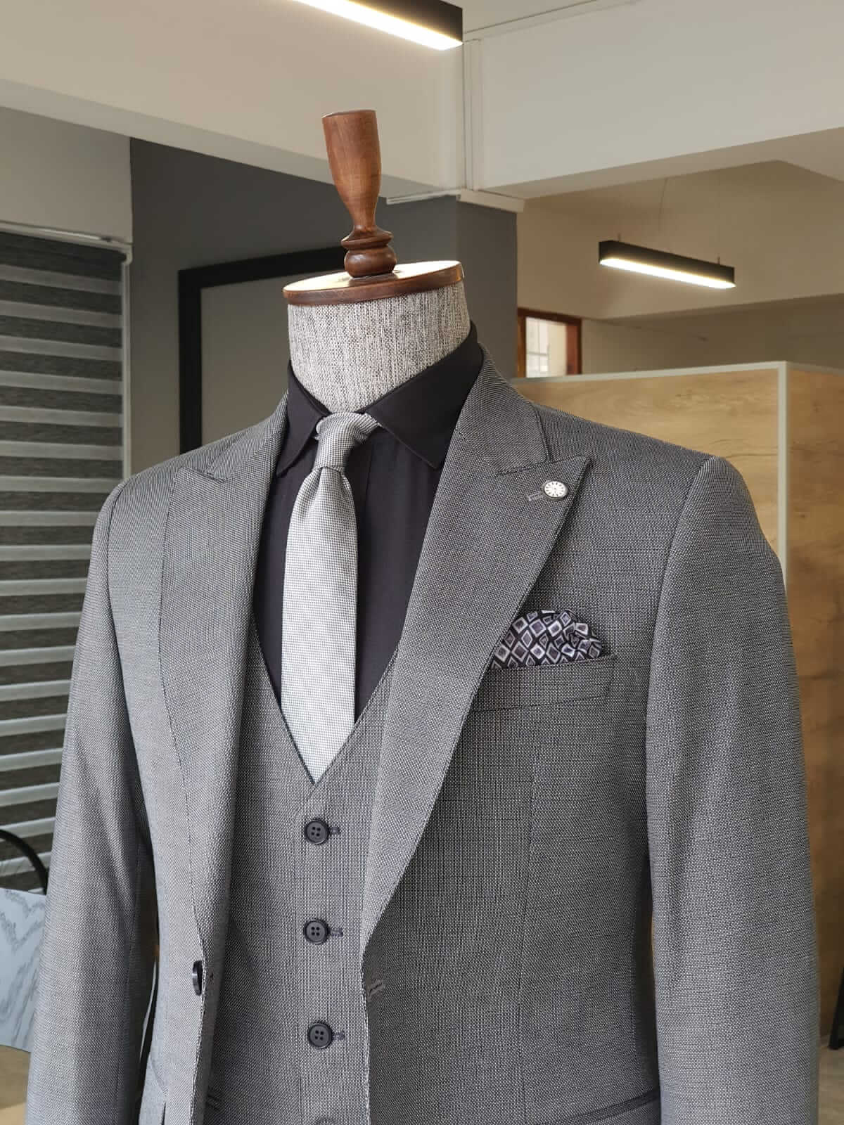 Gray Slim Fit Suit - Wedding Style Icon