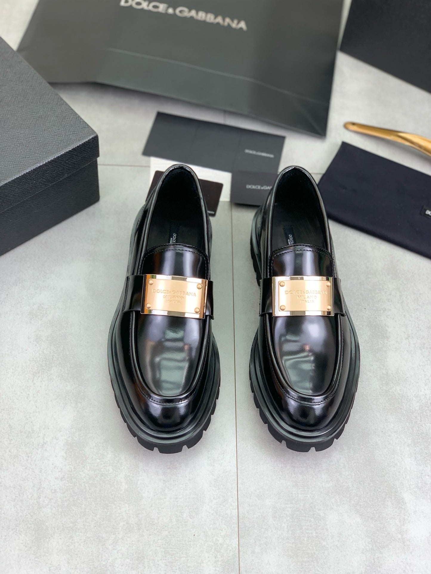 Dolce & Gabbana Bernini Black Calf Leather Logo Plaque Loafers