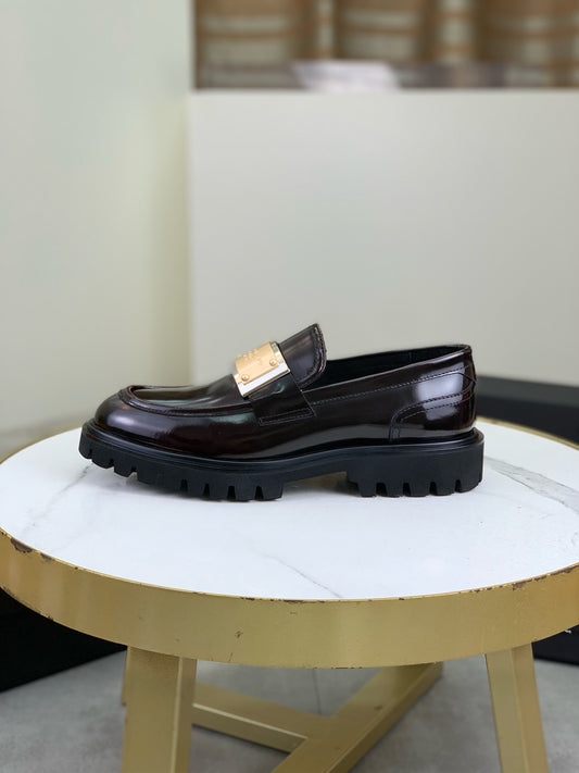 Dolce & Gabbana Bernini Burgundy Calf Leather Logo Plaque Loafers