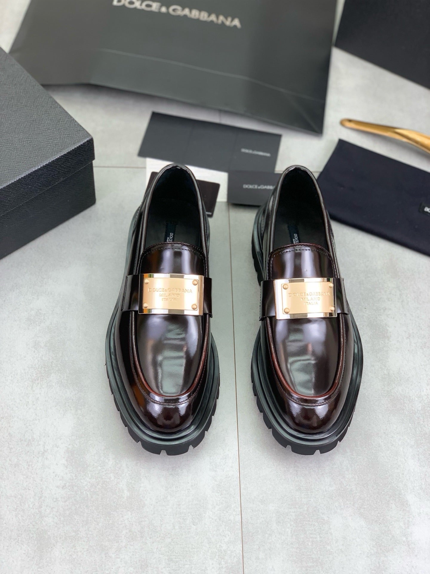 Dolce & Gabbana Bernini Burgundy Calf Leather Logo Plaque Loafers