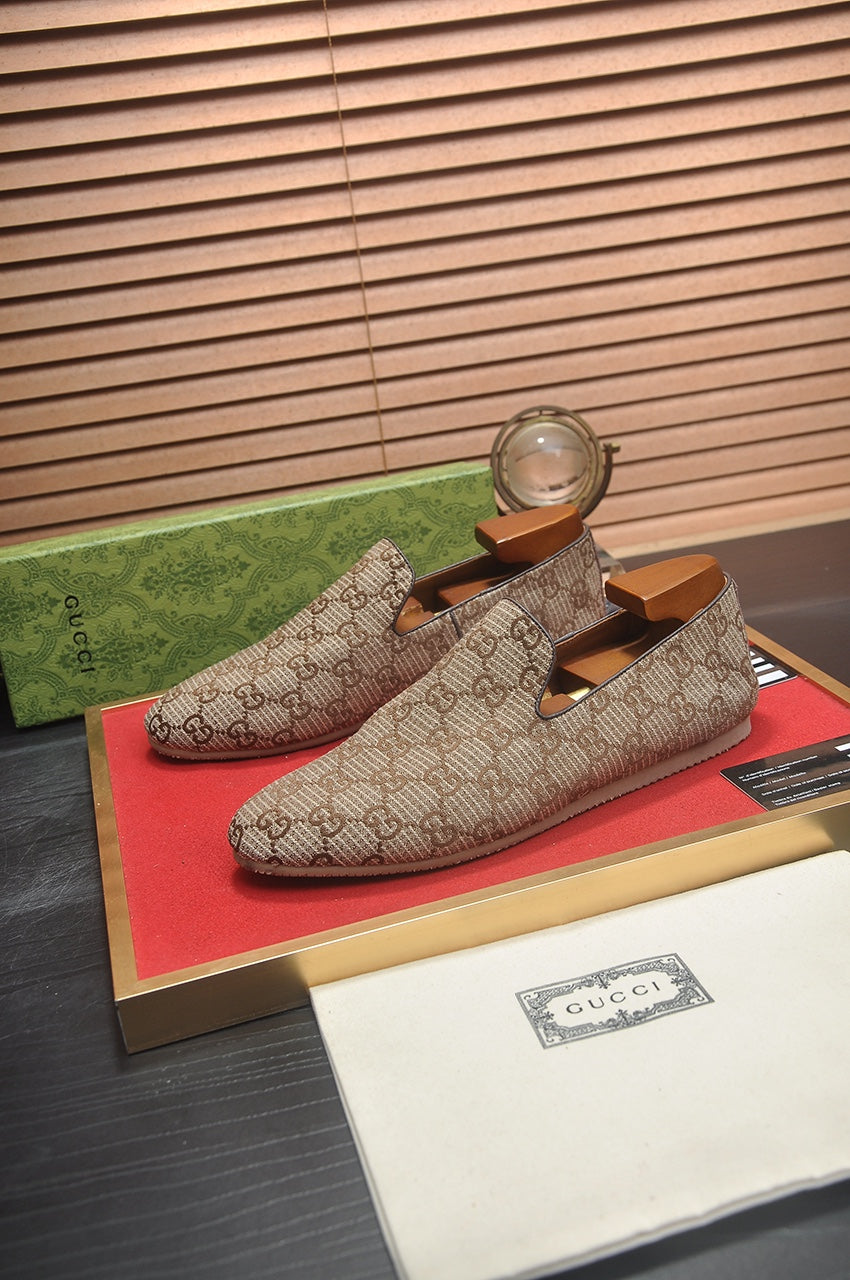 Gucci Cupertino Brown GG Canvas Loafer