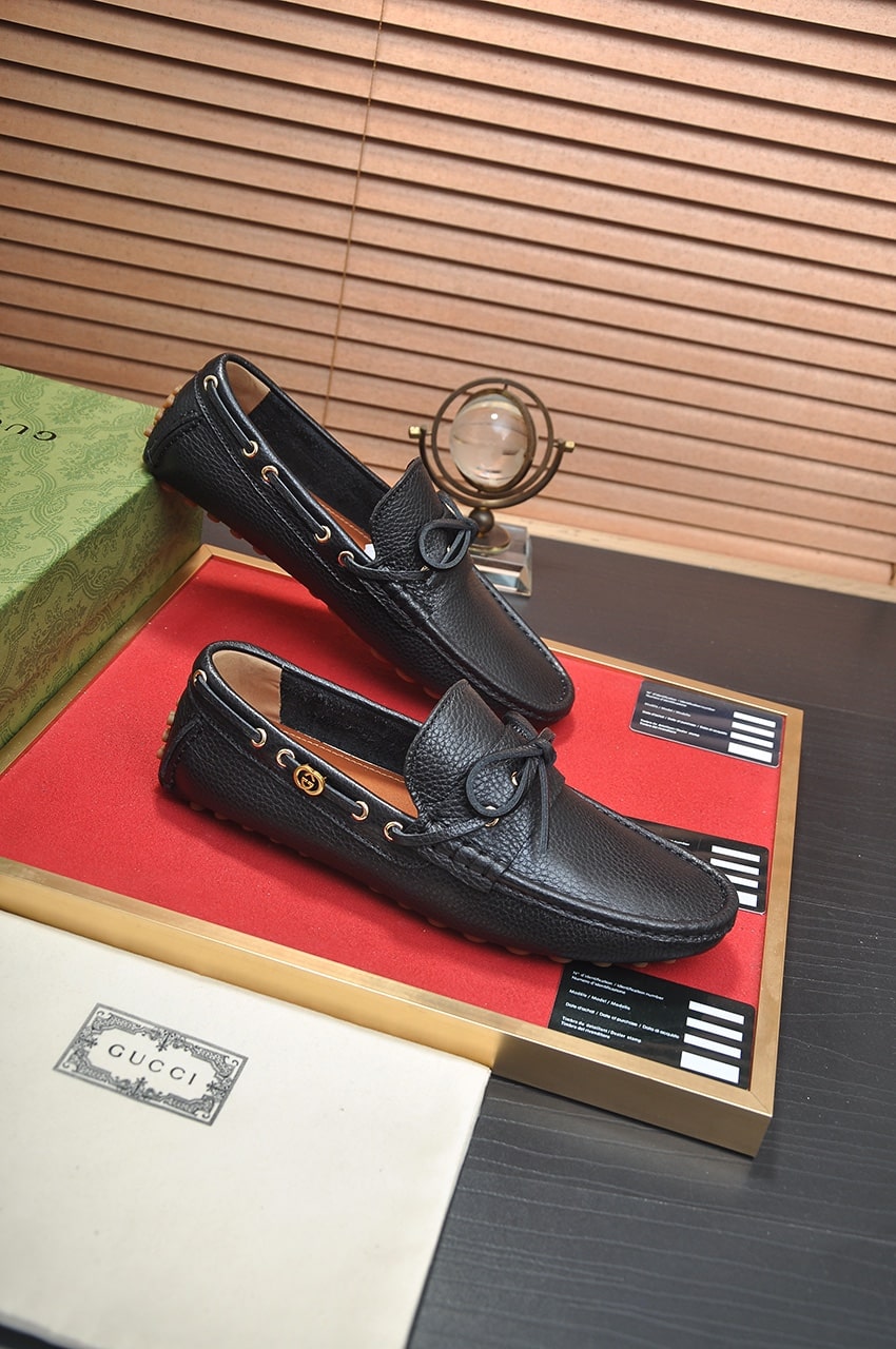 Gucci Men's Leather Black Driving Loafers