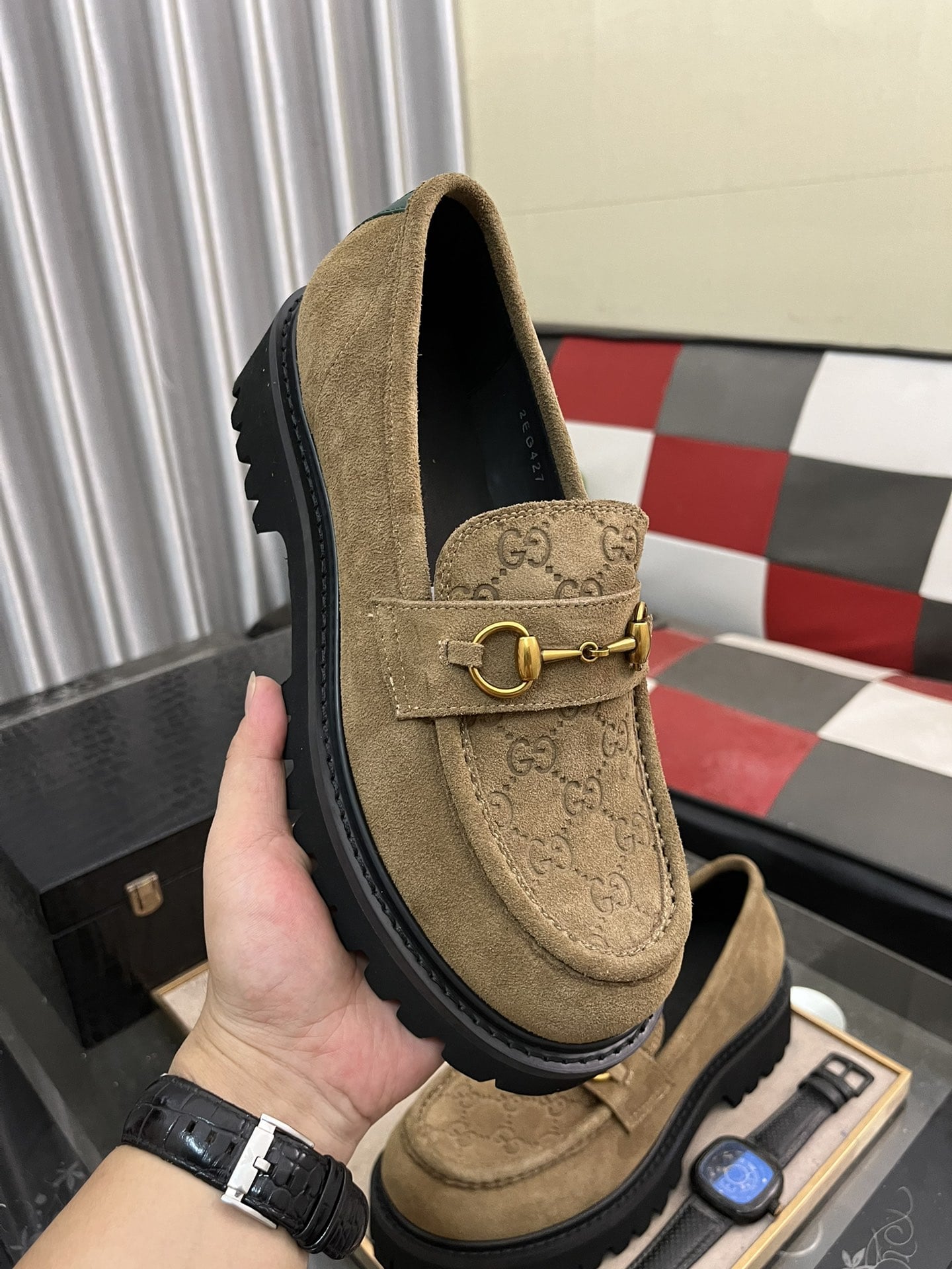 Gucci Moca Pelle E Cuoio Vernice Soft Kid Scamoscia online Suede Horsebit Bambo shoe