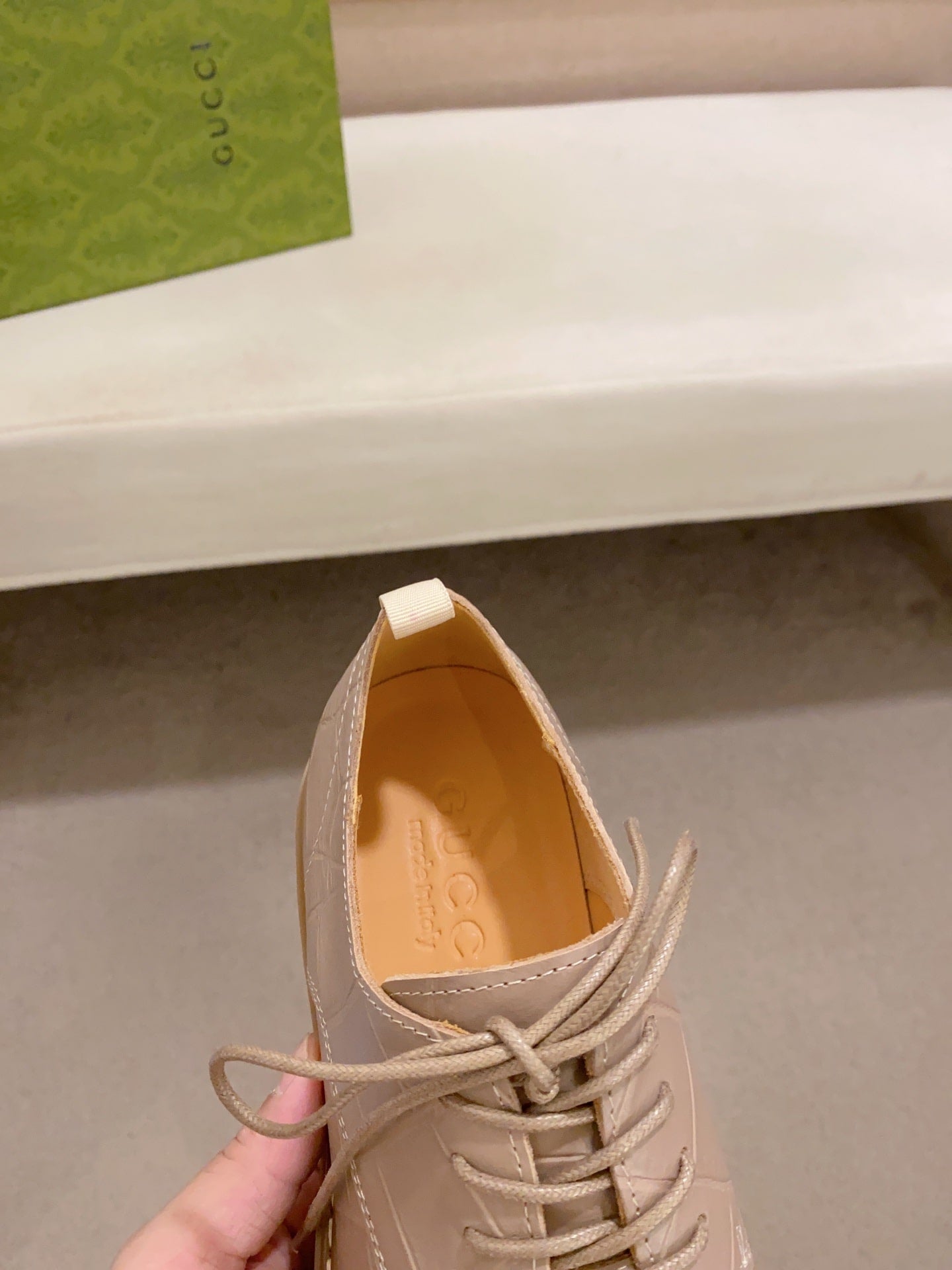 Gucci Beige Leather Lace-Up Derby Shoe