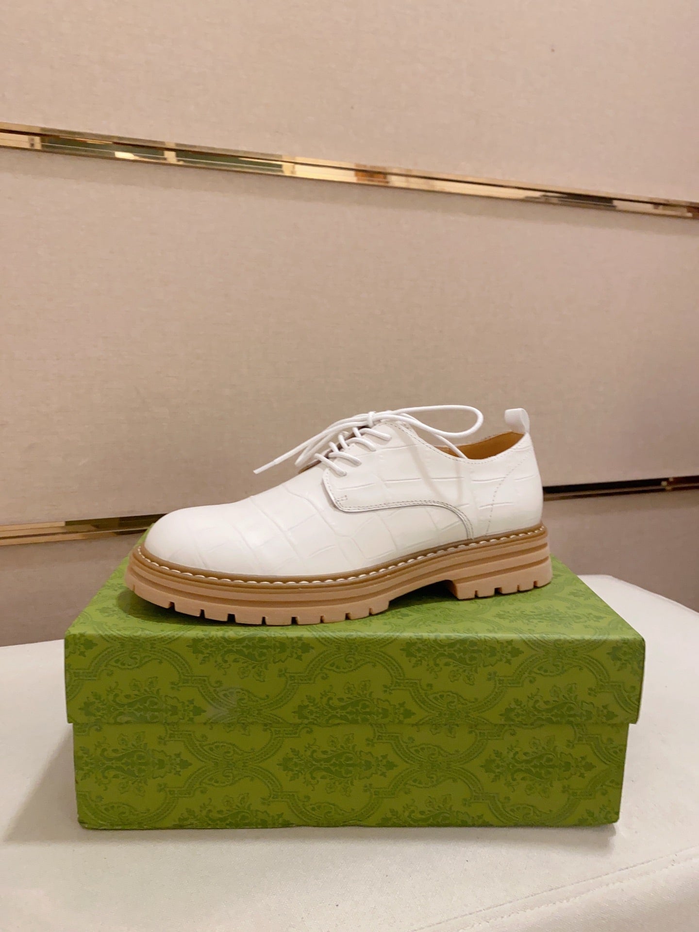 Gucci-Inspired White Leather Lace-Up Derby Shoes