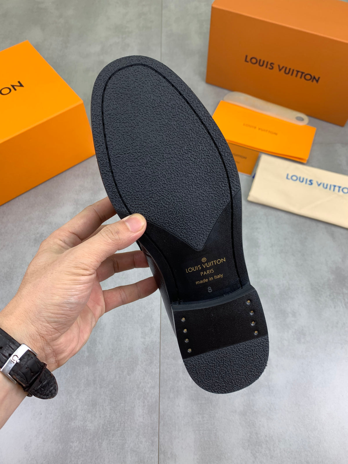 Louis Vuitton Major Black Taiga Leather Loafers