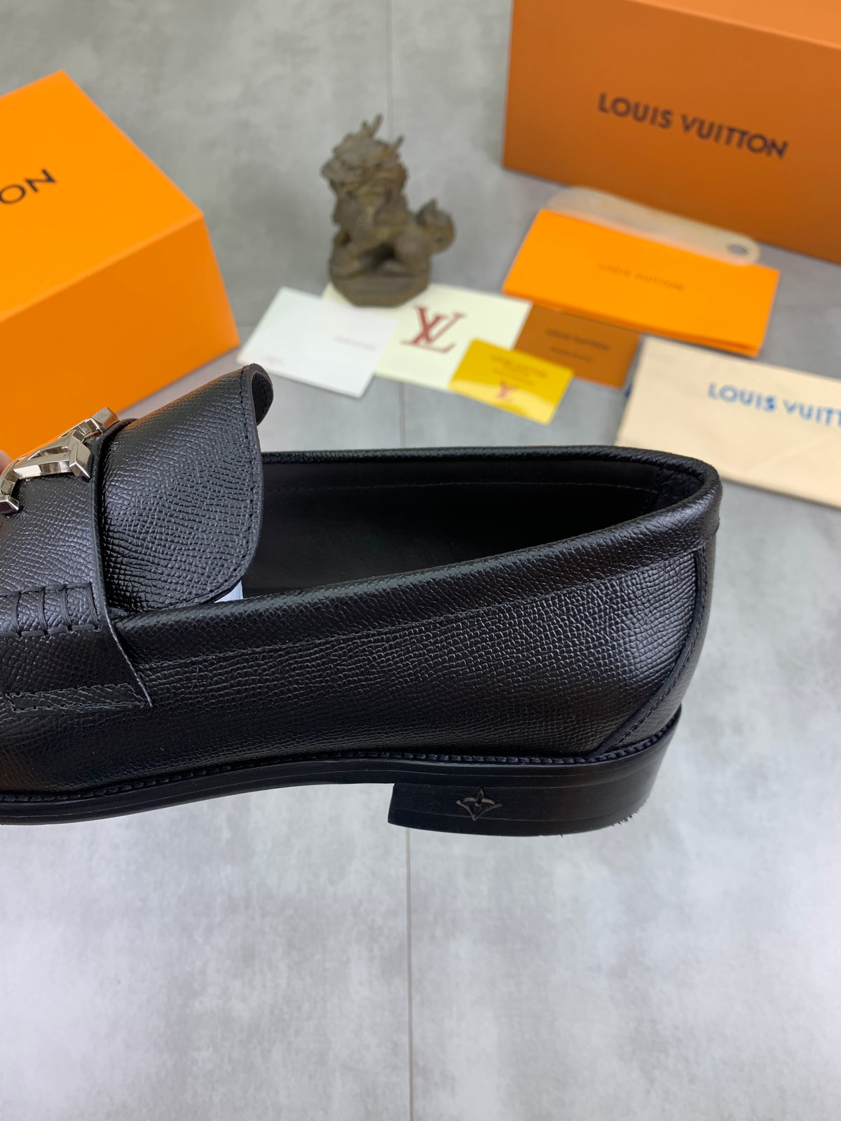 Louis Vuitton Major Black Taiga Leather Loafers