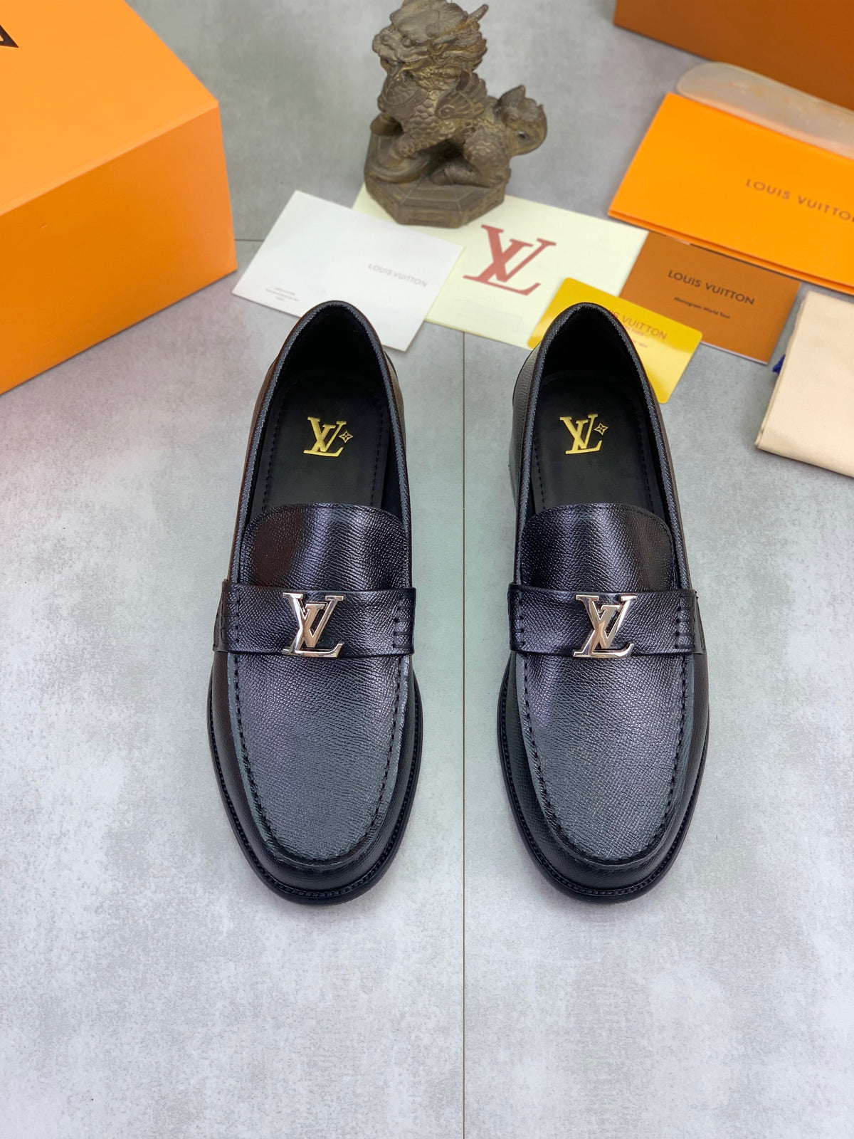 Louis Vuitton Major Black Taiga Leather Loafers