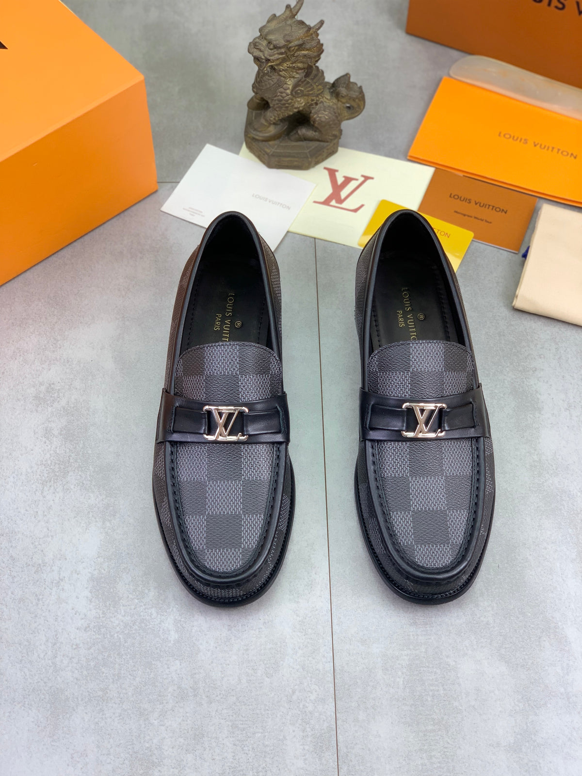 Louis Vuitton Major Loafer in Graphite Damier Canvas