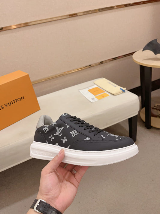 Louis Vuitton Beverly Hills Black & White Monogram Sneakers