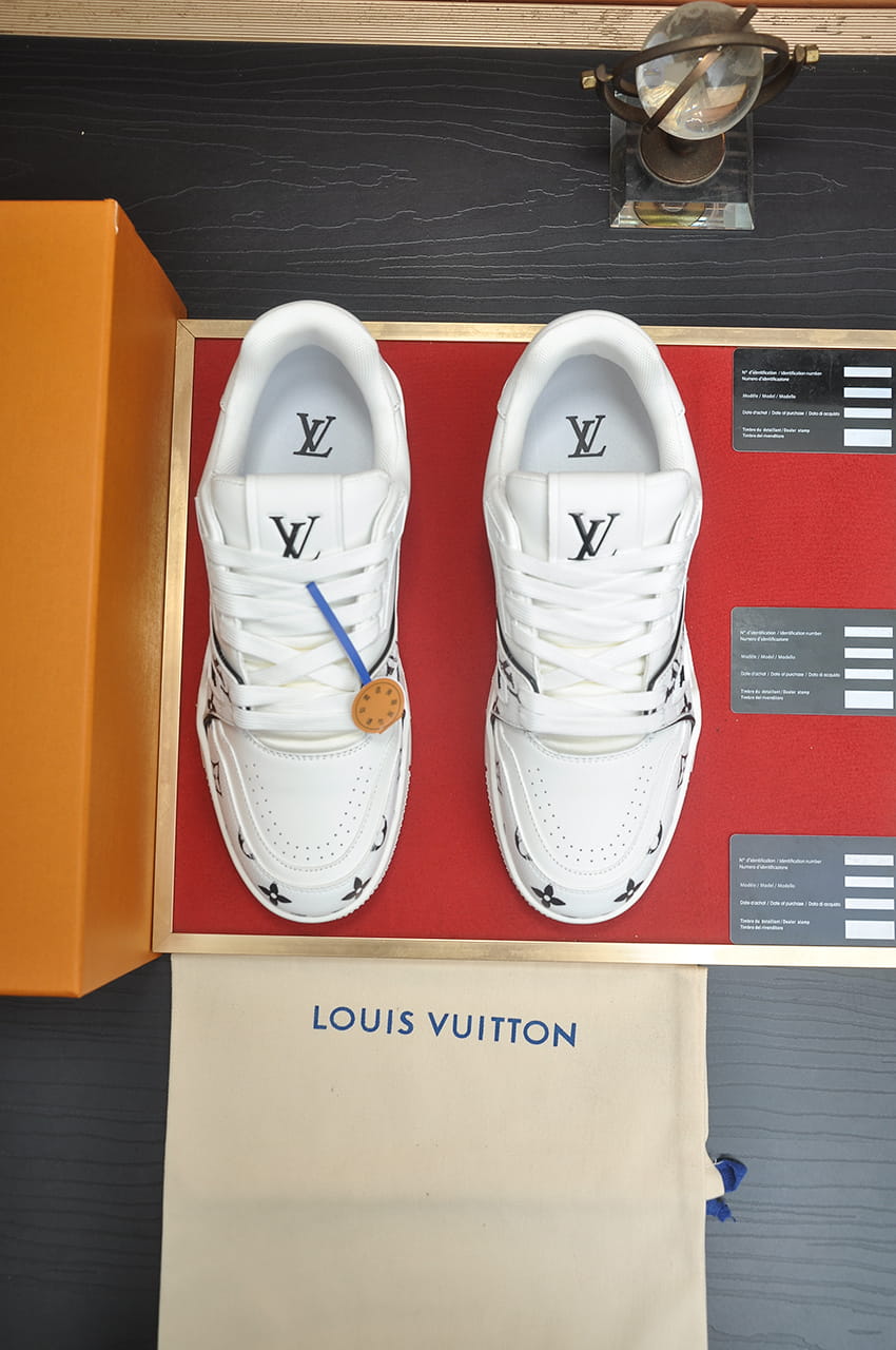 Louis Vuitton LV Trainer Sneakers in White Calf Leather with Black Monogram