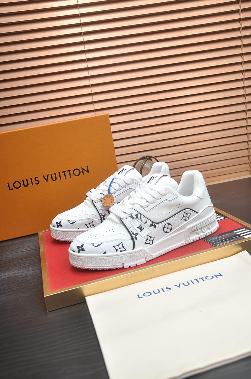Louis Vuitton LV Trainer Sneakers in White Calf Leather with Black Monogram