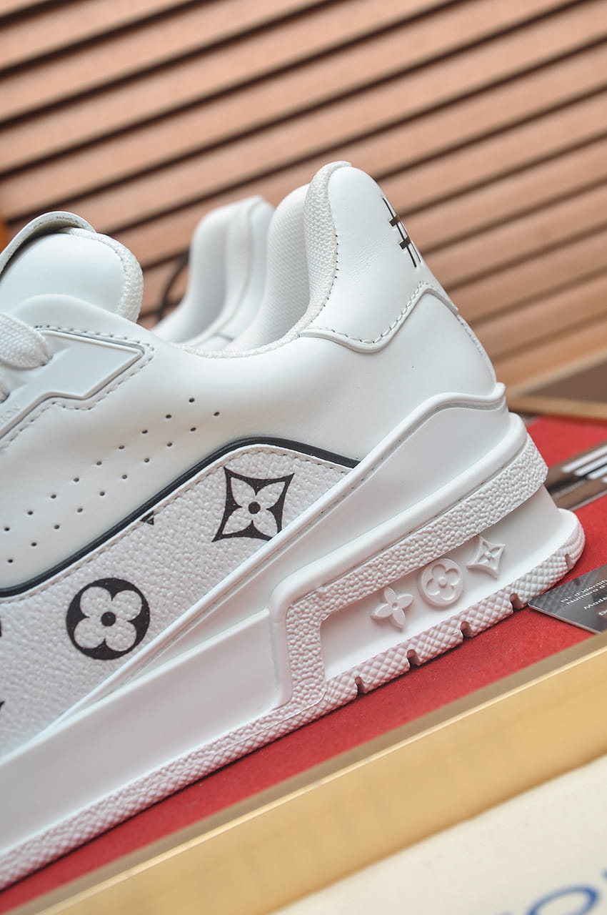 Louis Vuitton LV Trainer Sneakers in White Calf Leather with Black Monogram