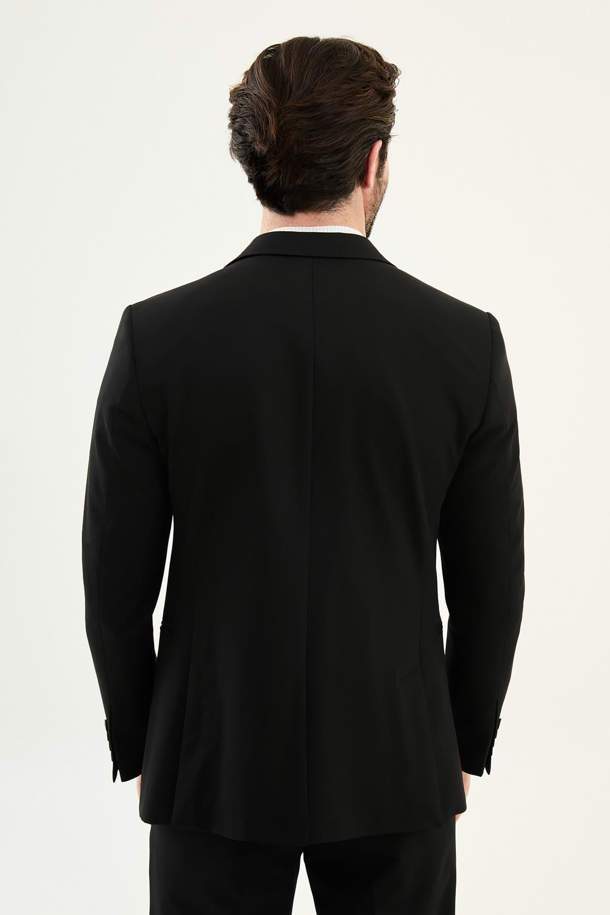 Men’s Black Slim-Fit Casual Suit