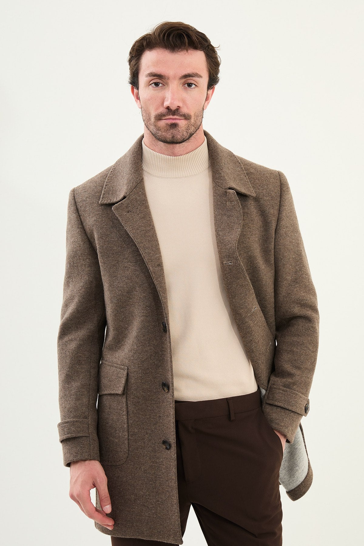 Men’s Classic Brown Tailored Wool-Blend Coat