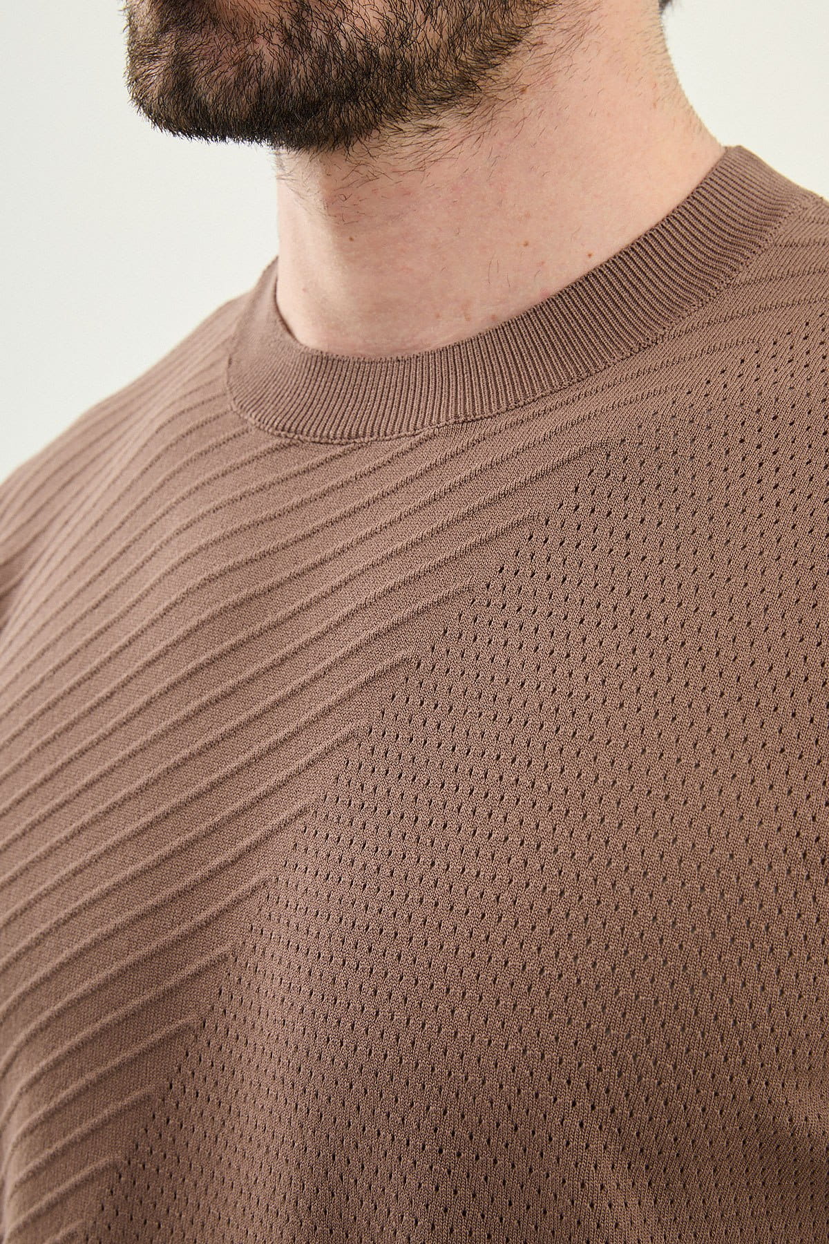 Men’s Light Brown Slim Fit Crew Neck Patterned Knit T-Shirt