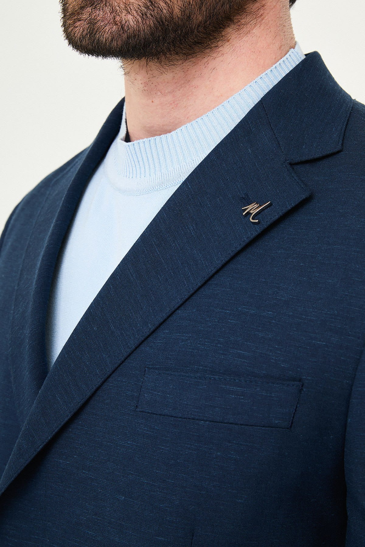 Men’s Navy Blue Hidden-Button Slim Fit Suit