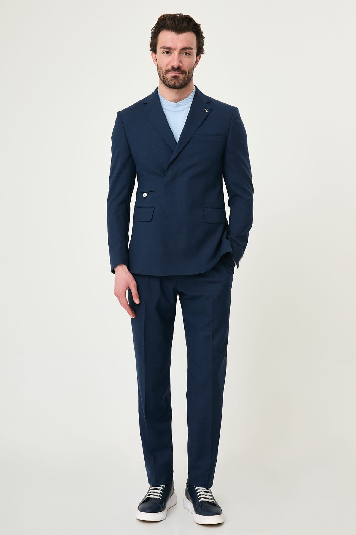Men’s Navy Blue Hidden-Button Slim Fit Suit
