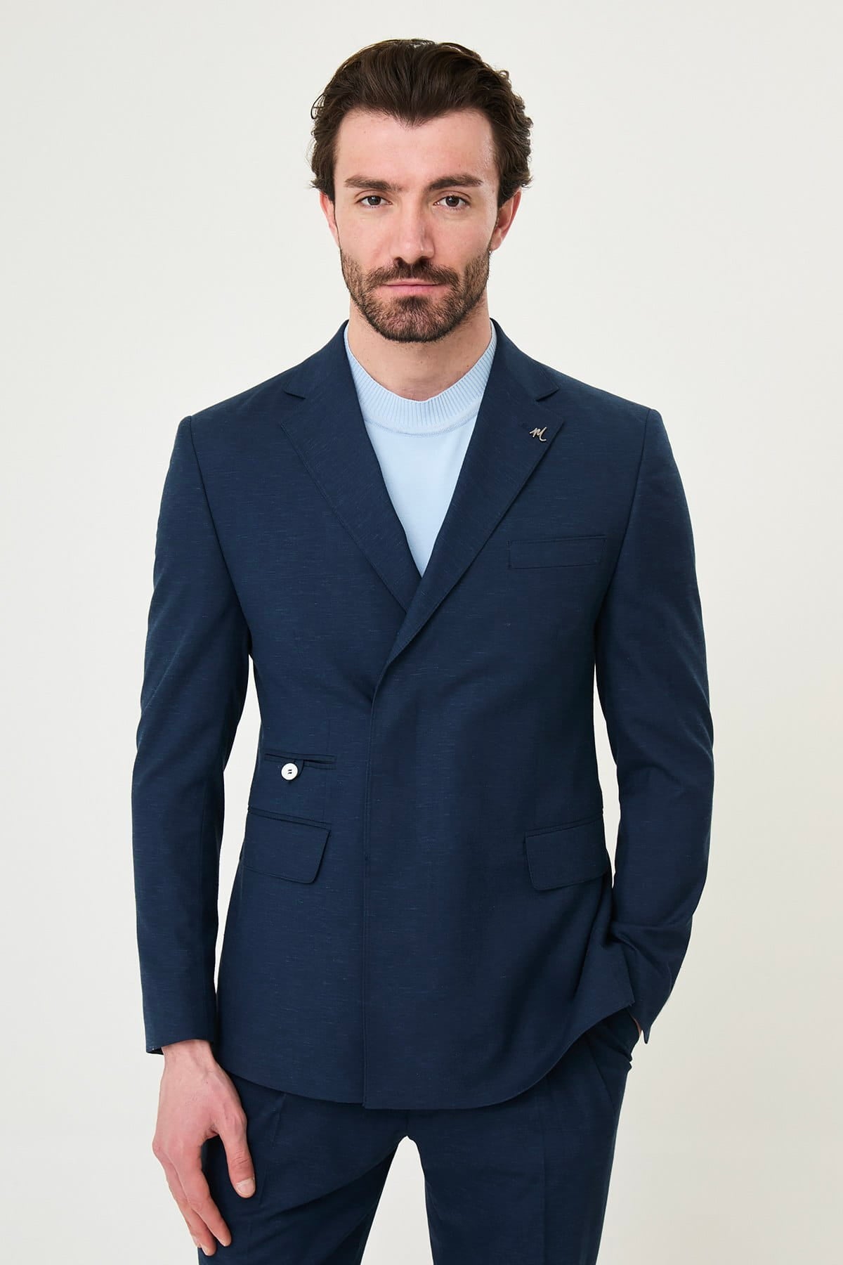 Men’s Navy Blue Hidden-Button Slim Fit Suit