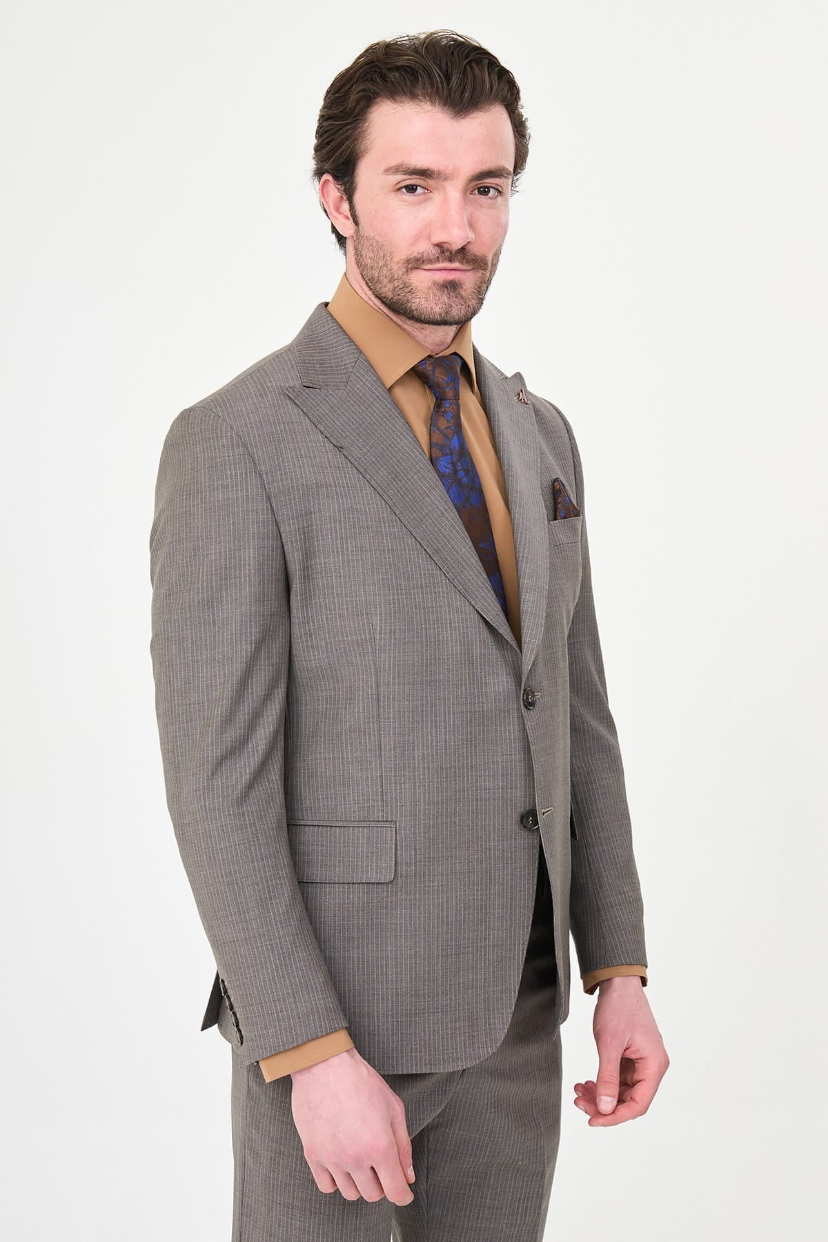 Men’s Taupe Grey Slim Fit Wool Suit – Modern Luxury Formal Suit