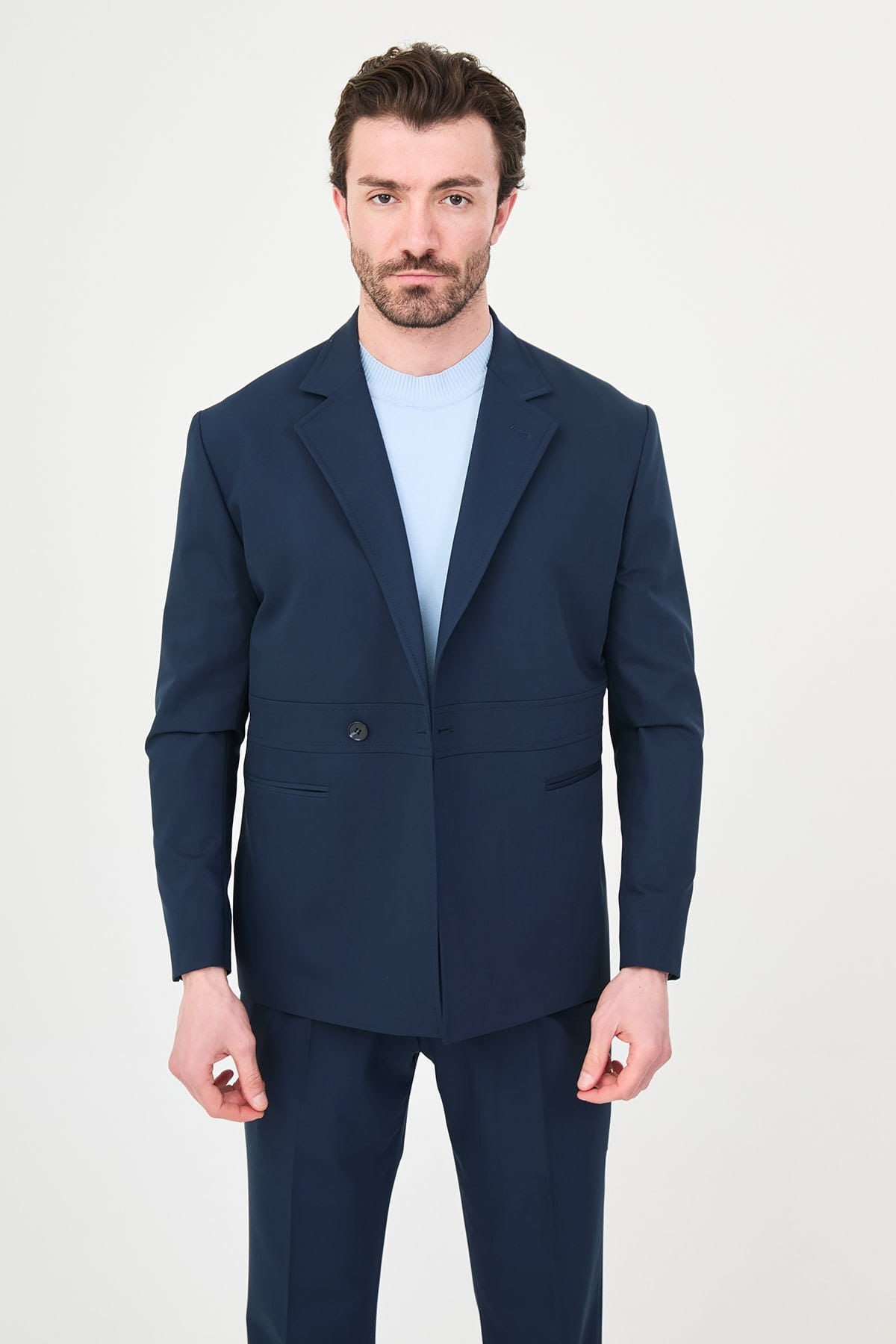 Modern Men’s Navy Blue Slim Fit Suit