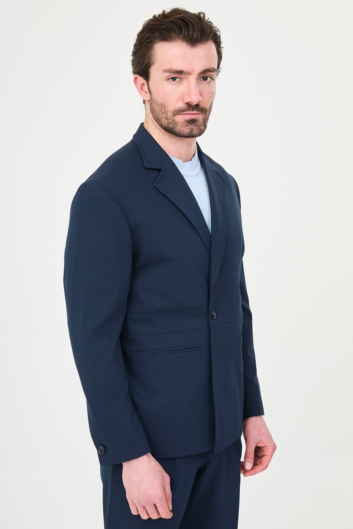 Modern Men’s Navy Blue Slim Fit Suit