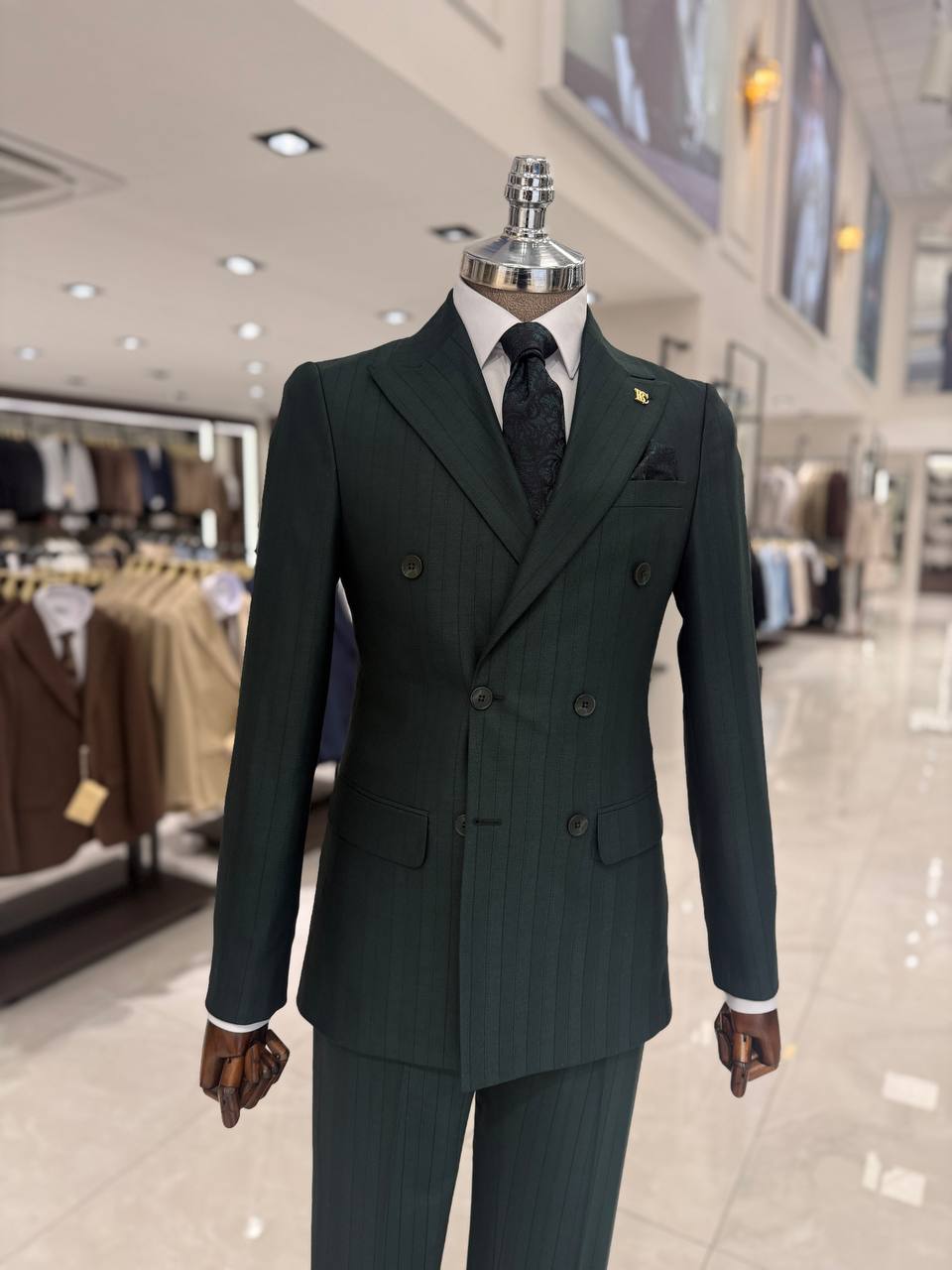 Suitharbor Double-Breasted Slim Fit Prom Suit – Multiple Colors