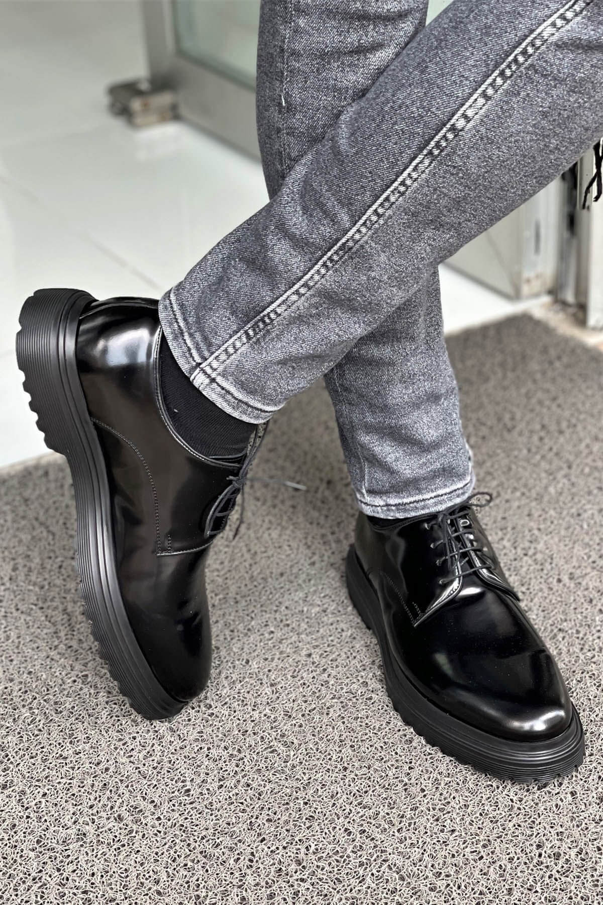 Black High - Shine Leather Derby Shoes with Chunky Sole - SUITHARBOR