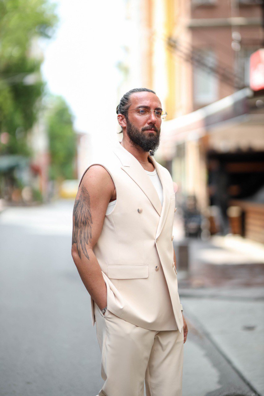 Men’s Beige Short - Sleeve Tailored Summer Suit - SUITHARBOR