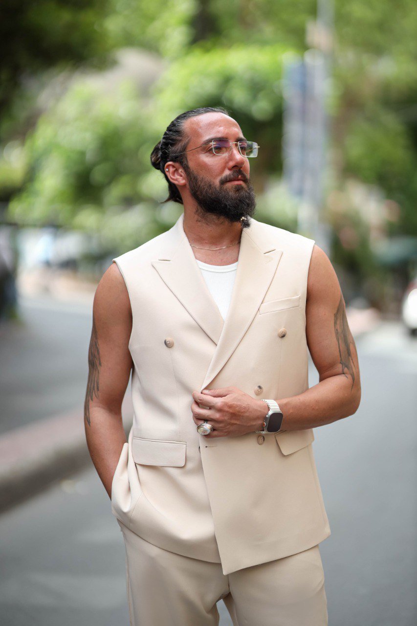 Men’s Beige Short - Sleeve Tailored Summer Suit - SUITHARBOR