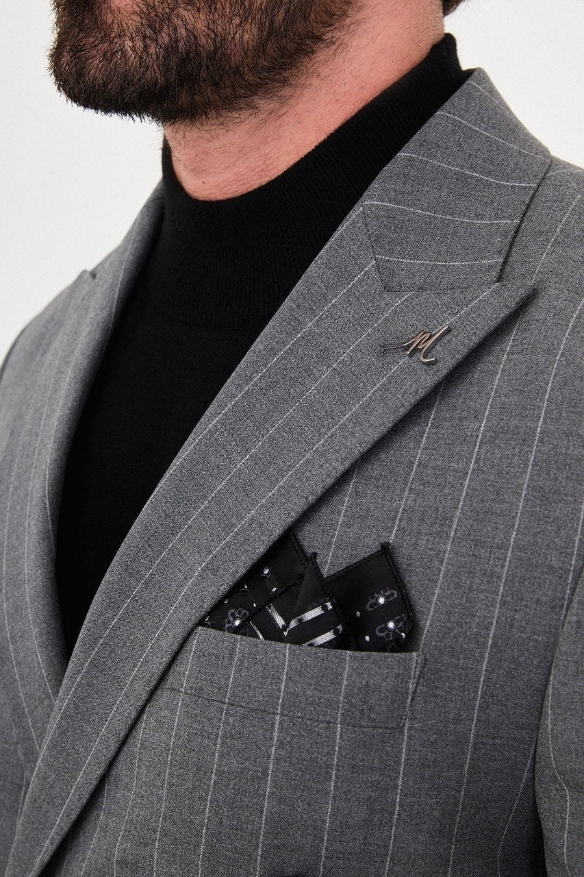 Men's grey pinstripe double-breasted suit full-length outfit